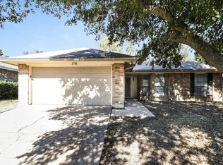 2700 Ridge Rd N, Fort Worth, TX 76133