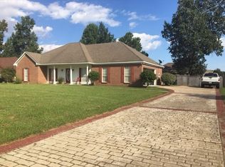 320 White Sand Rd, Florence, MS 39073
