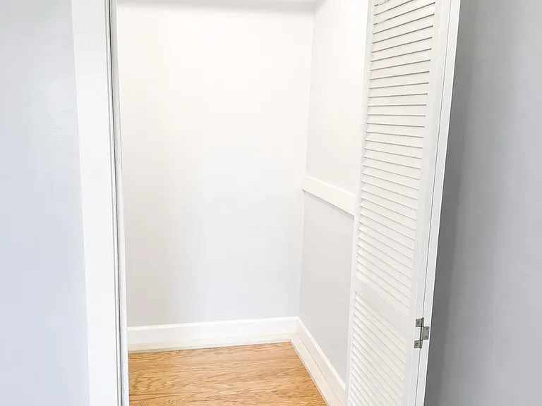 733 Florida St — Photo 5