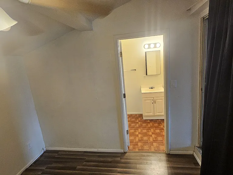345 Nevada Dr — Photo 29