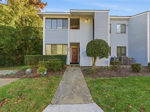 504 Pheasant Run, Virginia Beach, VA 23452
