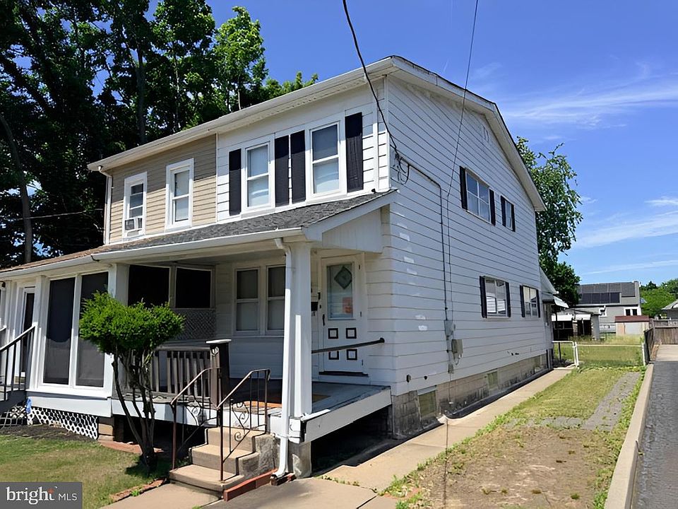 2nd image of 750 Trumbull Ave