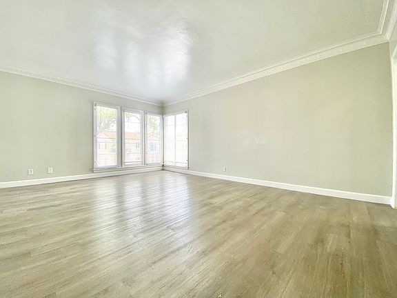 2nd image of 2601 W 42nd St #4195.5