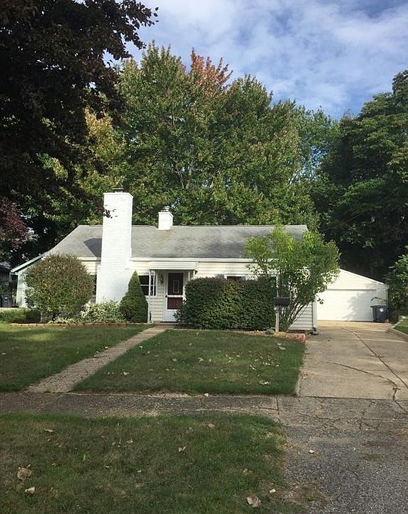 1st image of 17 Beauparc Dr