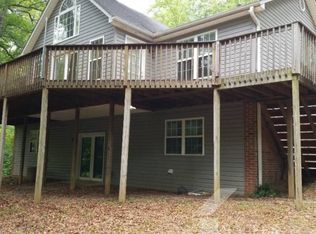313 Wood Rd, Taylors, SC 29687