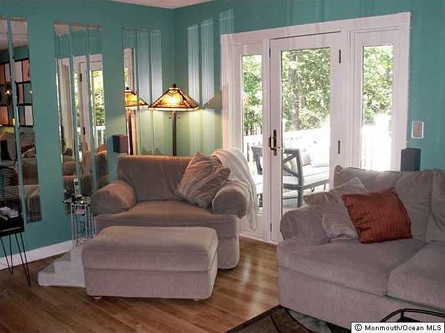 2nd image of 1470 Arapaho Ct