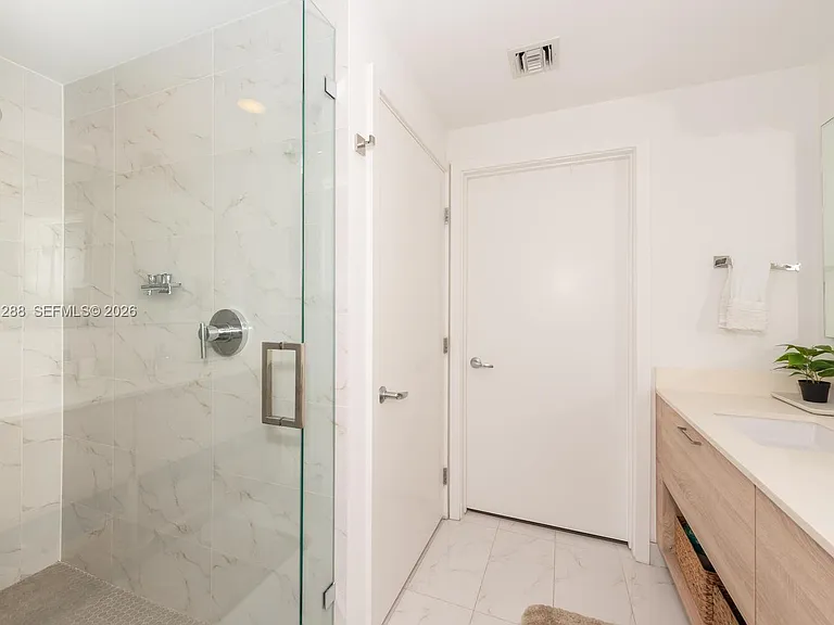16385 Biscayne Blvd #2904-fl 3 — Photo 15