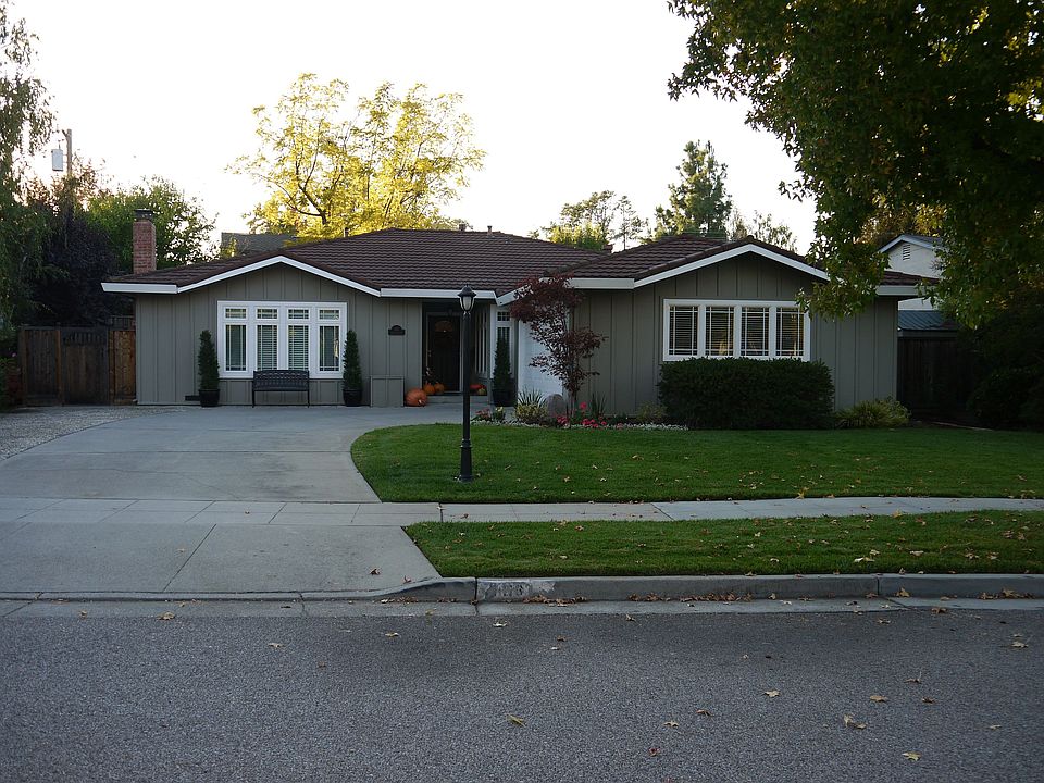 1st image of 116 Adrian Pl