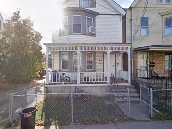 202 Taylor St #B, Orange, NJ 07050