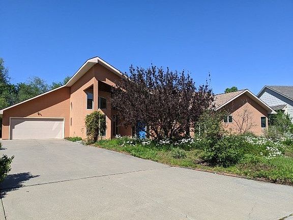 3rd image of 3020 Wildwood Way