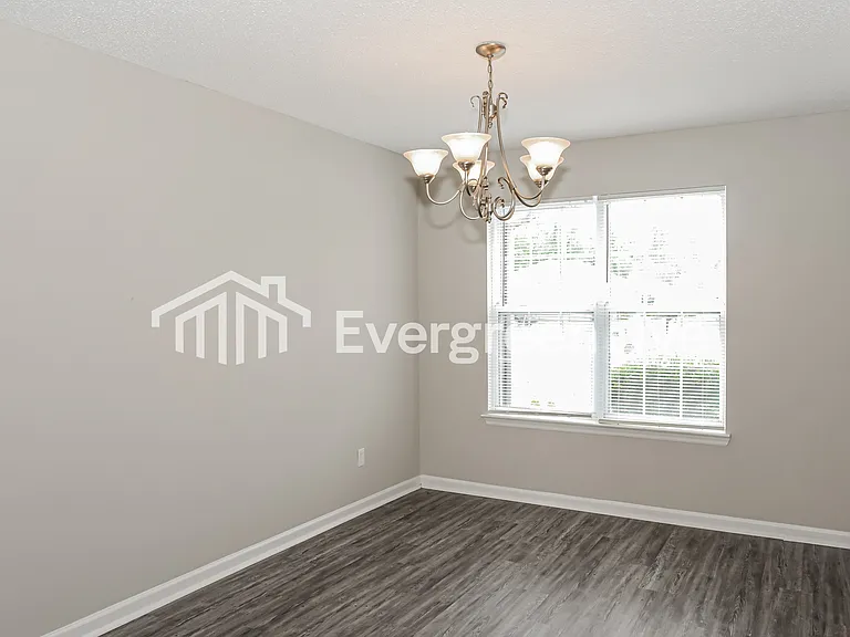 224 Guardian Dr — Photo 4