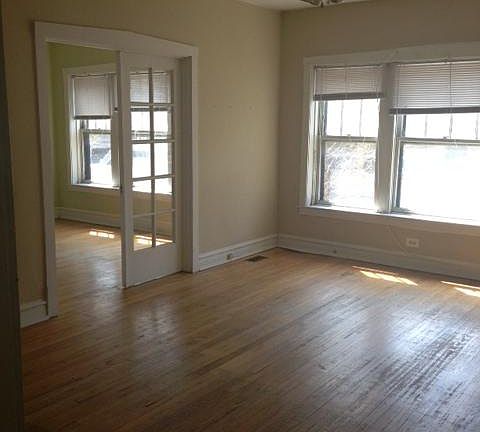 3rd image of 2541 N Campbell Ave