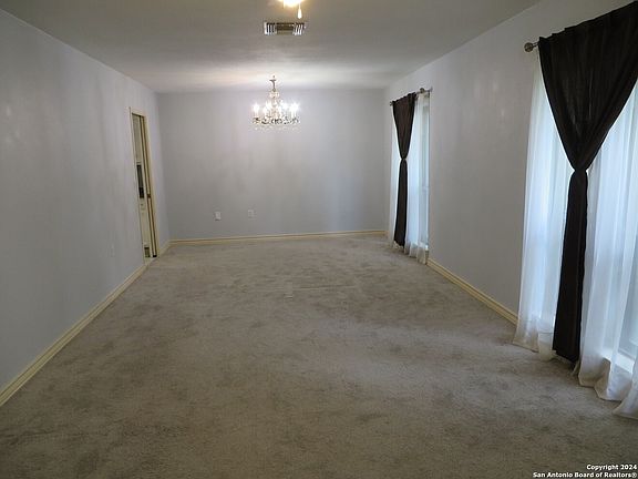 5th image of 16019 CROSS COUNTRY ST