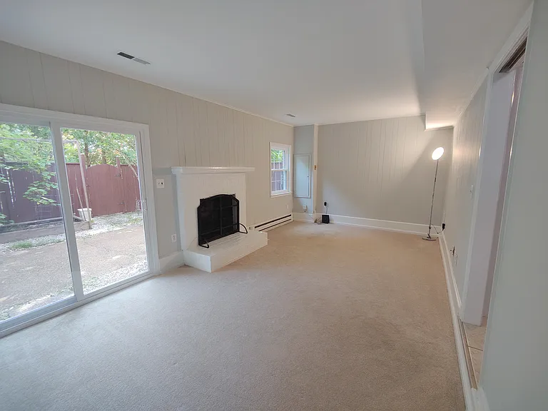 8120 Larkin Ln — Photo 13