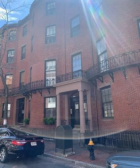 27 Bowdoin St #2A — Photo 17