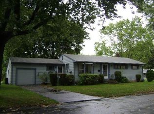 5 Perkins St, Warwick, RI 02886