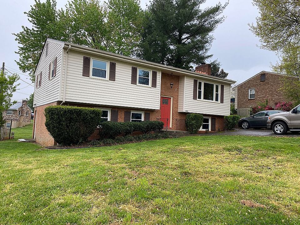 1st image of 608 Pyrtle Dr