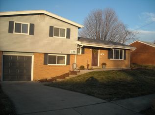 236 Woodridge Dr, Miamisburg, OH 45342
