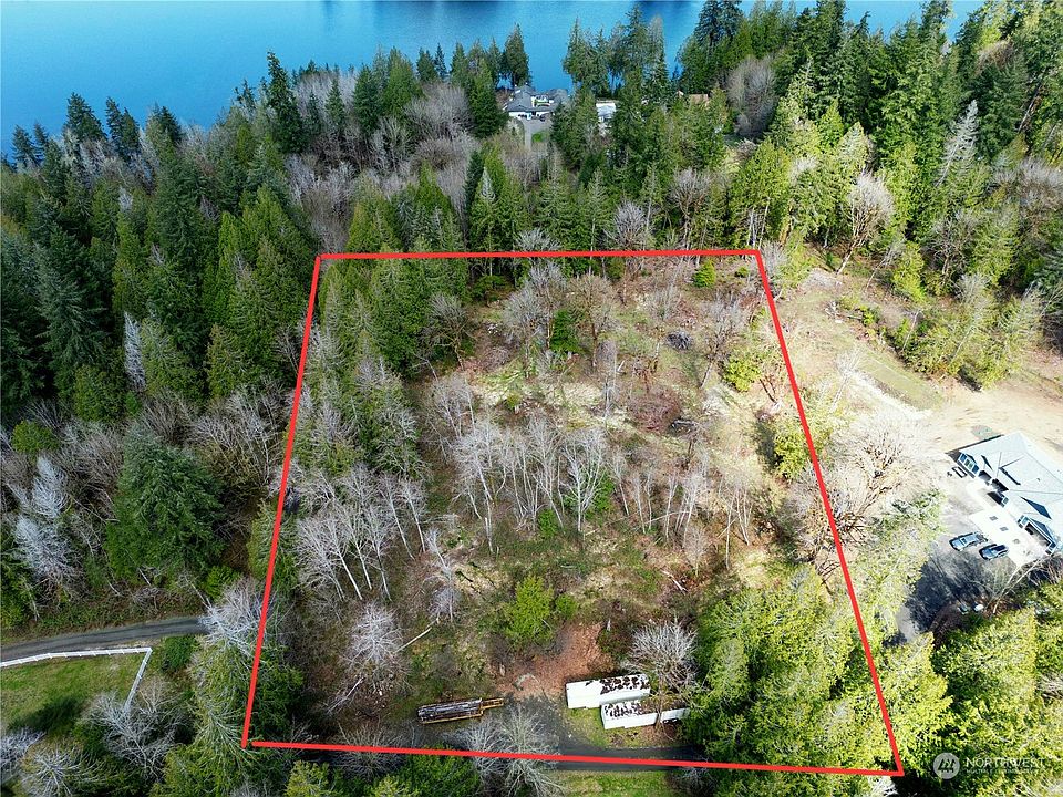1st image of 122 SE Lagoon Lane