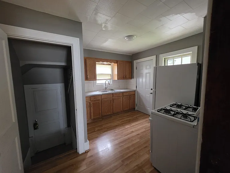 1130 Herberich Ave — Photo 15