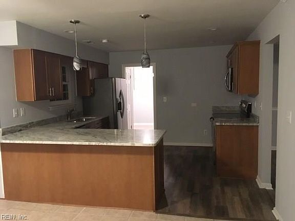 5th image of 960 Aspen Dr