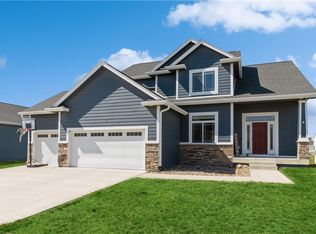 1312 Evans View Dr, Adel, IA 50003