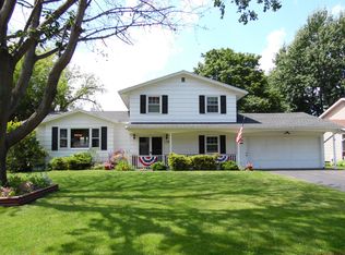 179 Parklands Dr, Rochester, NY 14616