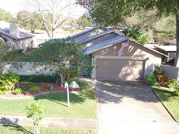 2nd image of 695 Bonnie Blvd