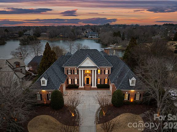 2nd image of 8721 Lake Challis Ln