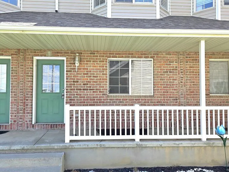 619 W 2300 S #6 — Photo 2