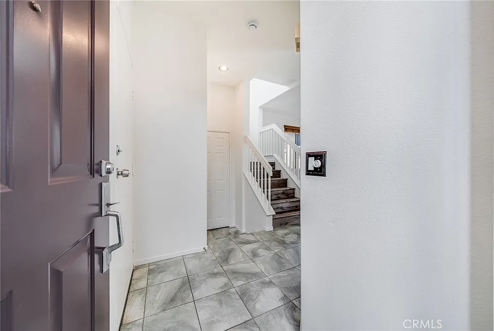 2 bed, 2.5 bath, 1080 sqft, $3,600 — Photo 4