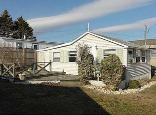 667 Succotash Rd, South Kingstown, RI 02879