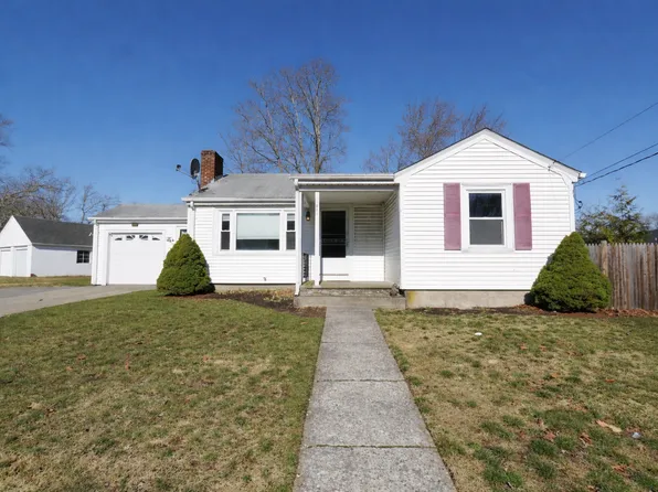 601 Arcade Ave, Seekonk, MA 02771