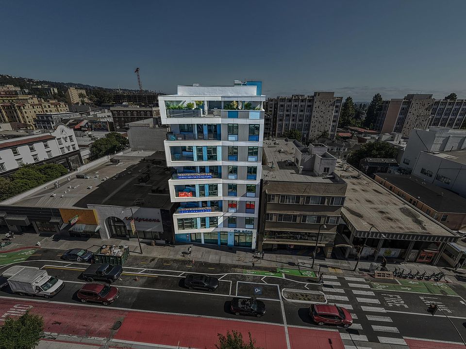 Building Photo 4
