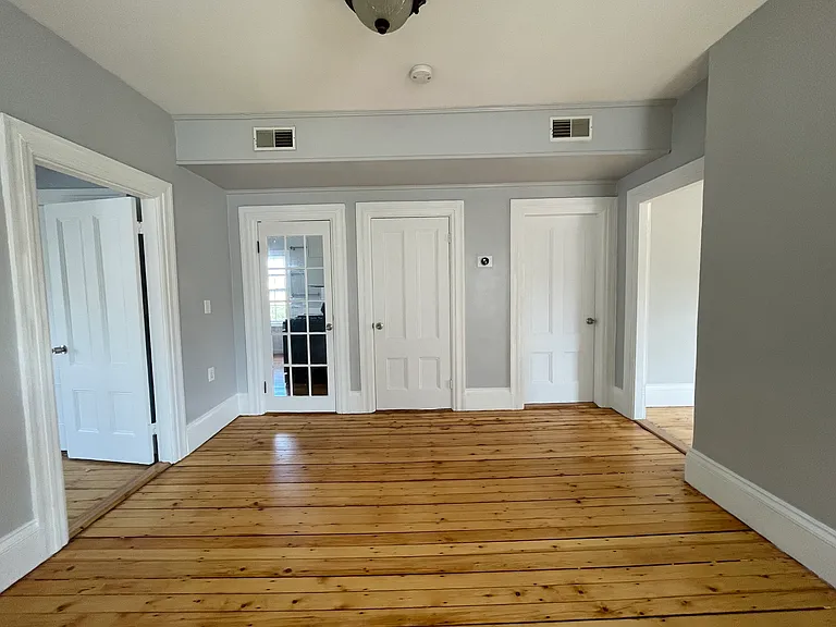 18 Andrews St #2 — Photo 6