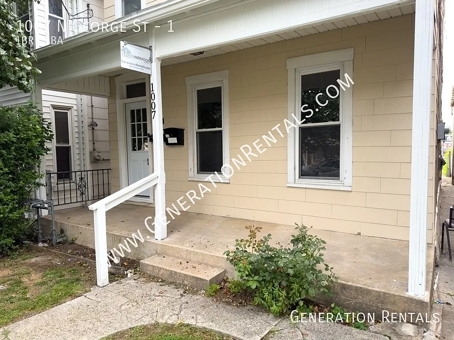 1007 N George St #1