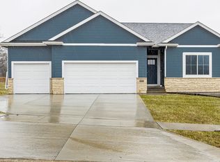 3204 SE Elkwood Ct, Ankeny, IA 50021