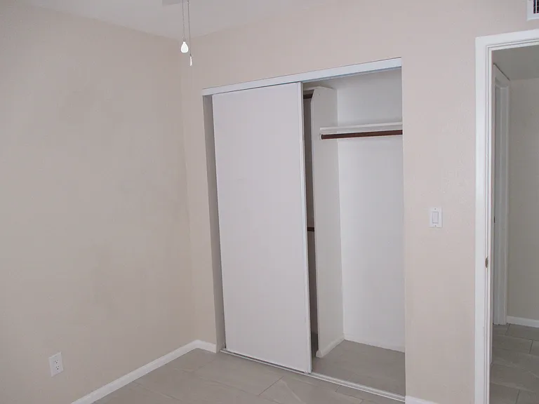 3327 E Calypso Ave — Photo 13