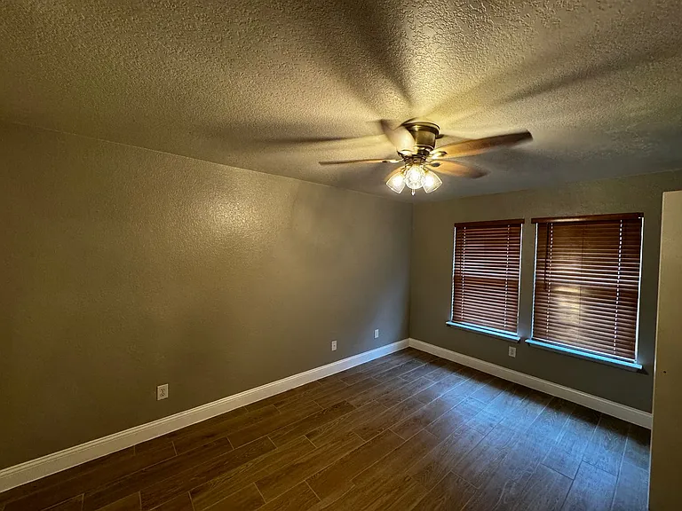 9016 Dublin Grn — Photo 17