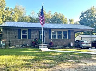 121 Chase Bend Rd, Estill Springs, TN 37330