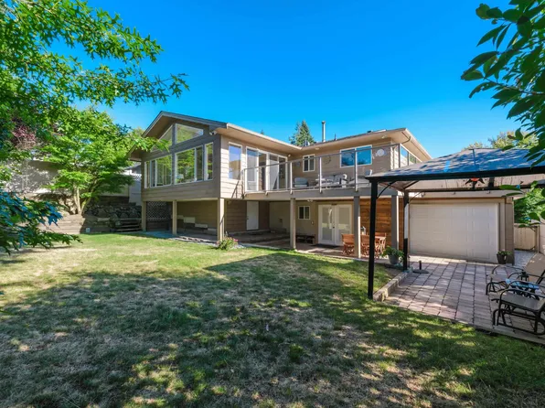 10601 Hermosa Dr, Delta, BC V4C 6S8