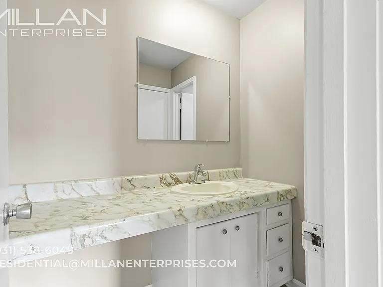 612 Madison St — Photo 11