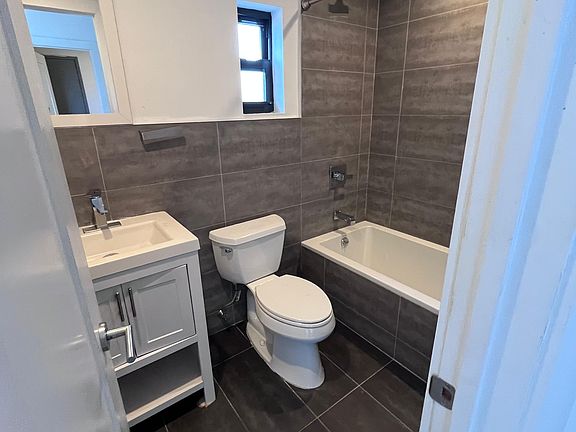 3rd image of 1471 Nostrand Ave #4BE