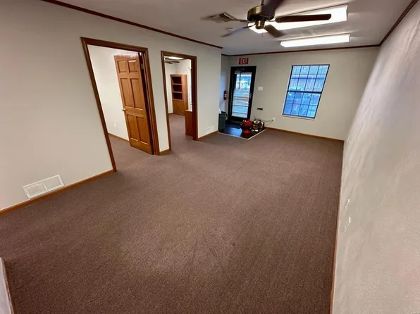 2011 Mall St Suite B, Collinsville, IL 62234