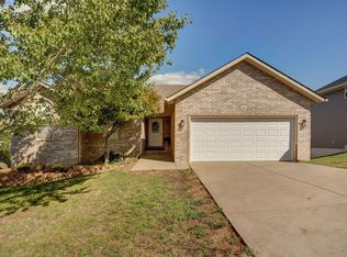 4426 N Shirley Ave, Springfield, MO 65803