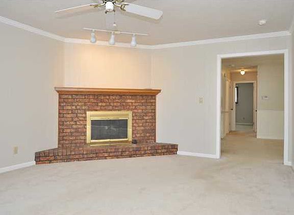 4th image of 702 S Taylor St