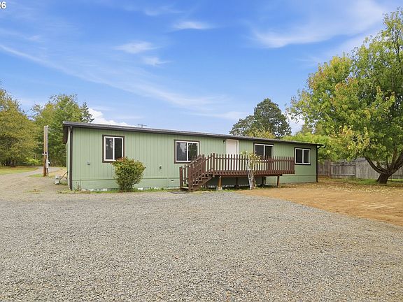 3rd image of 25757 Wildwood Rd
