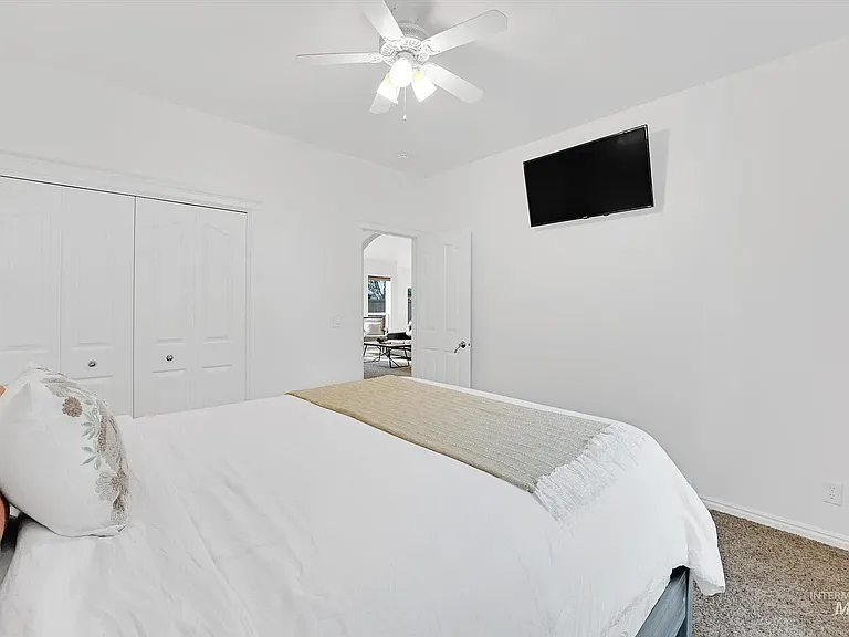 3926 N Waterloo Way — Photo 20