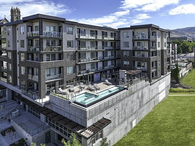 Lotus Republic Apartments — Photo 76