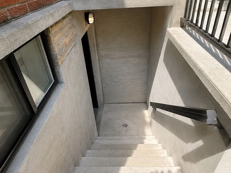 634 Shaw St — Photo 11